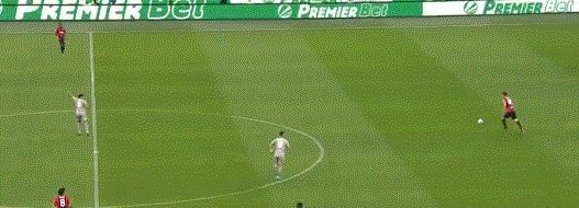 开云登录入口地址-【意甲】莱昂+梅西亚斯建功 AC米兰2比0胜仍领先2分