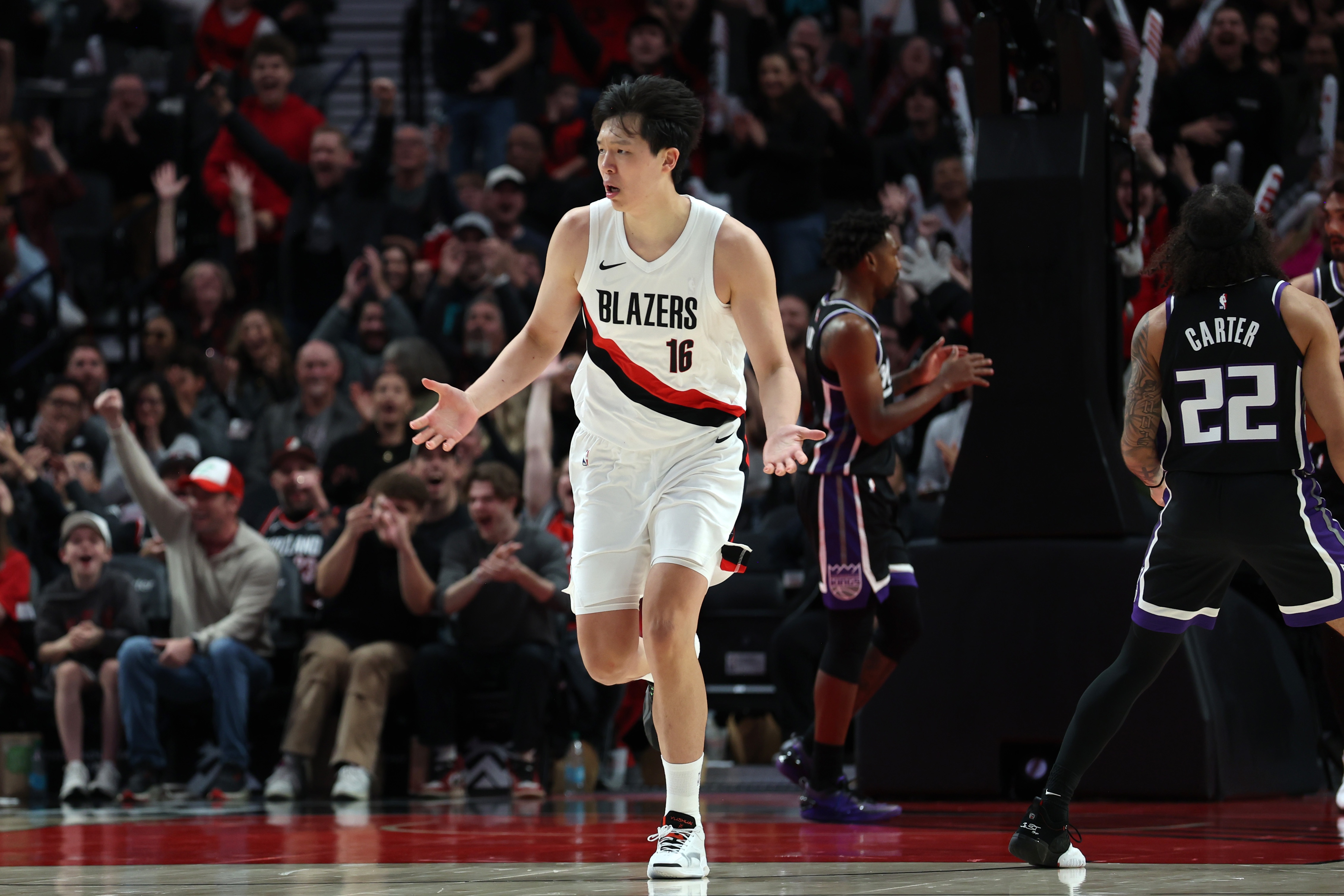 开云登录入口地址-浪费助攻！杨瀚森难得策应一次 吕佩尔空切上篮直接被帽