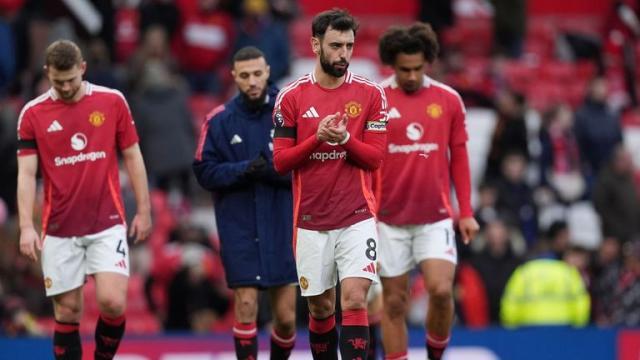 连胜终结祸不单行，曼联主场沦陷还搭一个利马